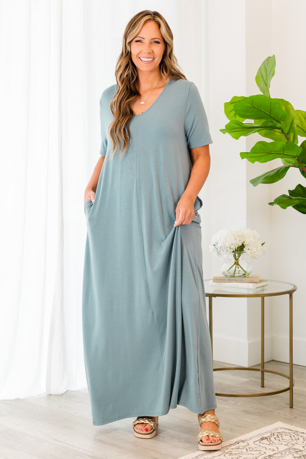 Chic Soul plus size clothing, blue grey short sleeve tshirt maxi dress with pockets and v neckline