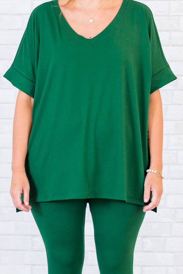 Chic Soul plus size clothing, short-sleeve dark green matching top and leggings set with v-neckline 