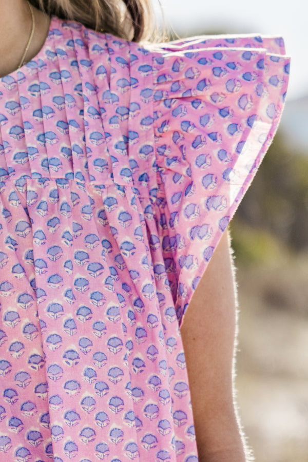 Chic Soul plus size clothing, short-flutter-sleeve pink top with a blue paisley floral abstract pattern 