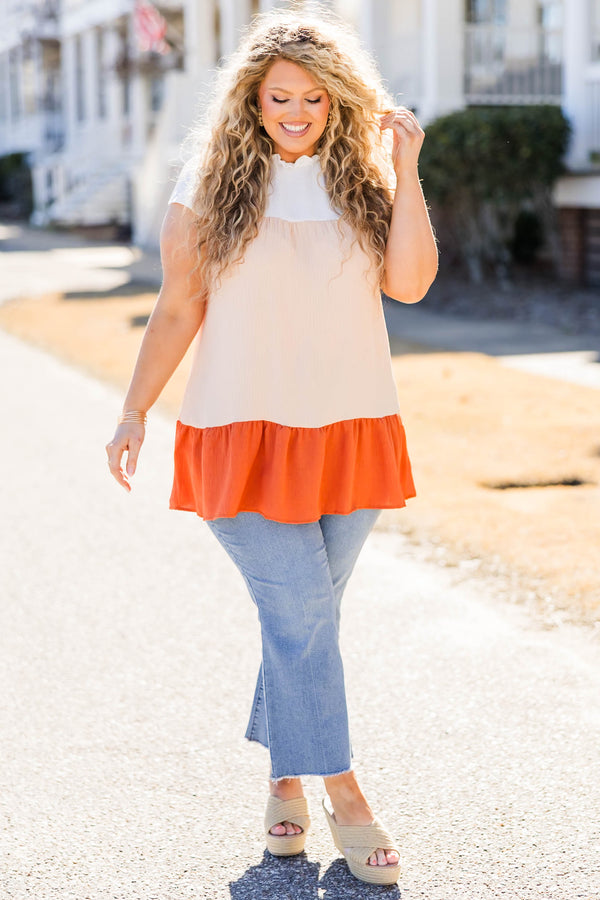 Chic Soul plus size clothing, 3 tiered peach multi top with short sleeves and ruffle outline along neckline and ruffle on bottom of top