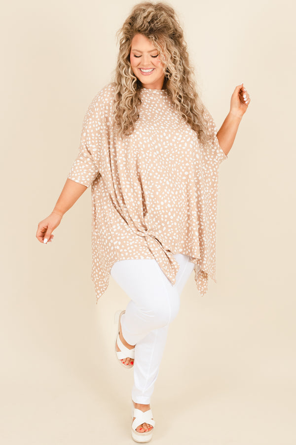 Chic Soul plus size clothing, white leggings with seamline detailing
