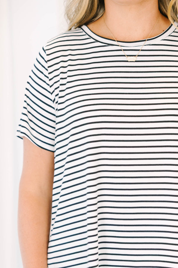 Chic Soul plus size clothing, short-sleeve black ivory top with a high-scoop-neckline and a minimalistic striped pattern 