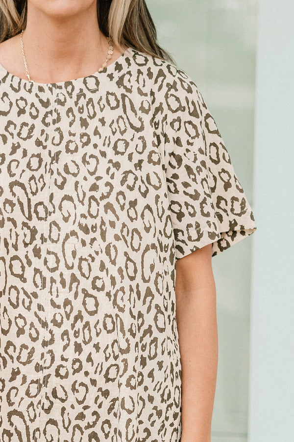 Chic Soul plus size clothing, short-sleeve oatmeal tan t-shirt short dress with a scoop-neckline and a brown leopard print pattern