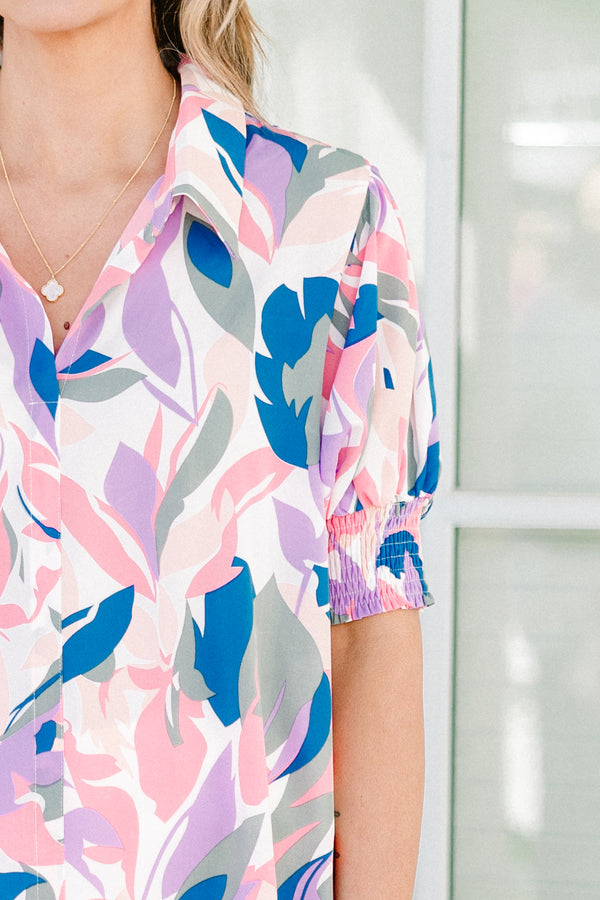 Chic Soul plus size clothing, short-puffed-sleeve lavender multi-colored top with a collar and a split-v-neckline with an abstract floral pattern