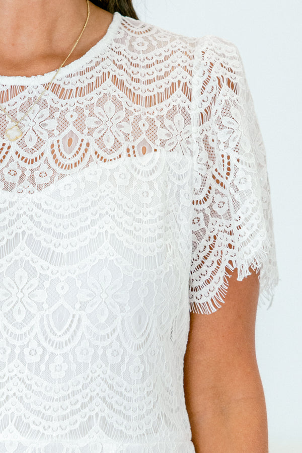 Chic Soul plus size clothing, off white lace knee length dress with short sleeves