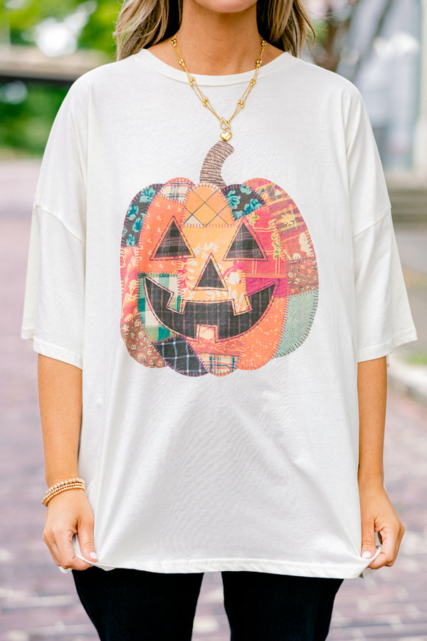 Chic Soul plus size clothing, ivory half sleeve crewneck t-shirt with patchwork pumpkin graphic