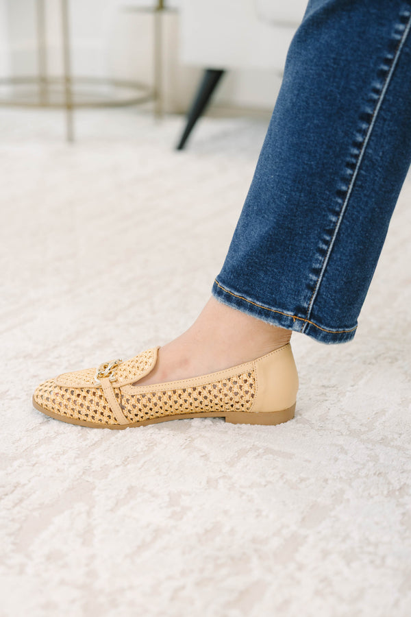 Plus Size natural woven loafers with a gold chain detail and tan leather trim.
