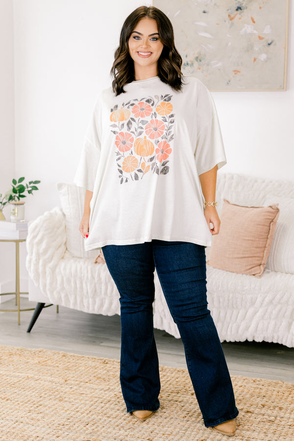 Chic Soul plus size clothing, ivory half sleeve crewneck t-shirt with distressed pumpkin flower graphic