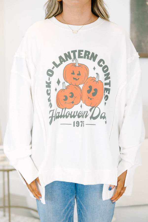 Plus size ivory plus size Pumpkin Contest Comfy Crew sweatshirt with a relaxed, flowy fit.
