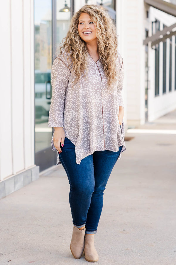 Chic Soul plus size clothing, mocha spotted flowy tunic with a v neck and exposed seamlines