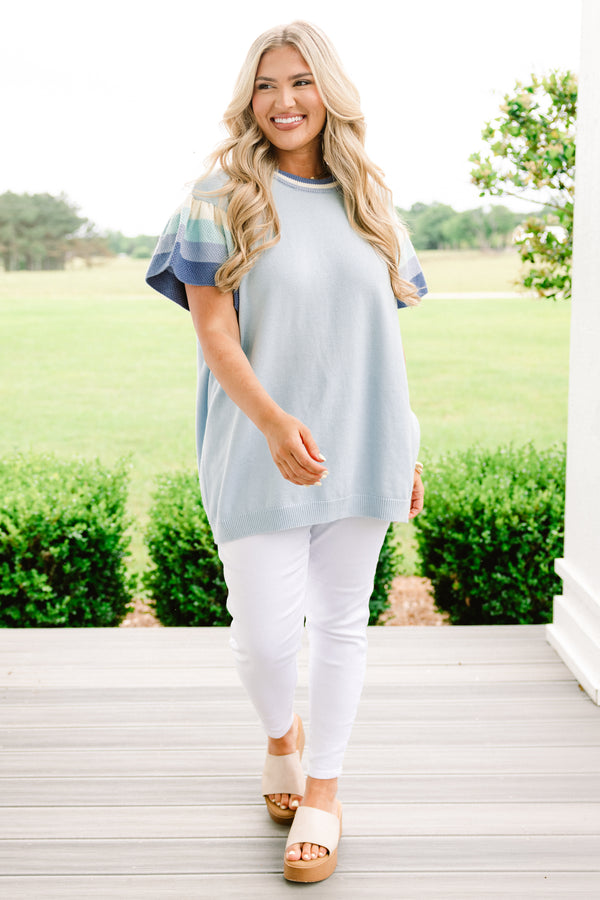 Chic Soul plus size clothing, light blue short sleeve crewneck sweater with white to dark blue stepped gradient on sleeves