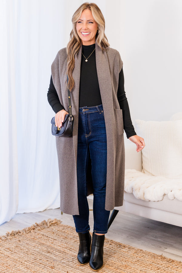 Plus Size knee-length grey sleeveless cardigan with an open front and side pockets.