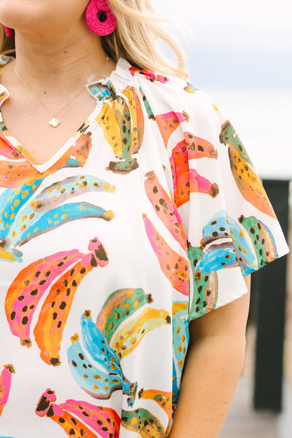 Chic Soul plus size clothing, ivory short sleeve multi color banana top with v neckline