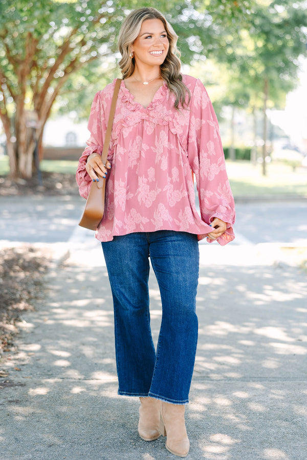Plus Size mauve floral print top with ruffle V-neckline and long balloon sleeves.