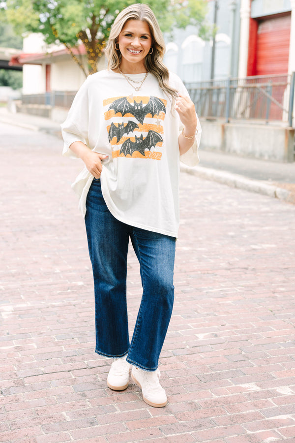 Ivory oversized boyfriend tee with a spooky bat graphic 