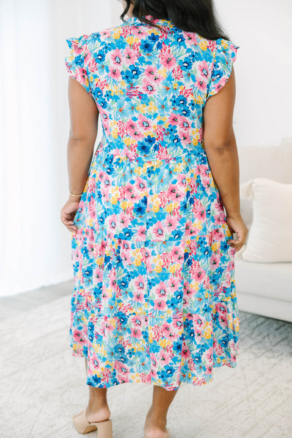 Chic Soul plus size clothing, bright blue and white floral short-flutter sleeve slit neckline flowy midi dress with pockets