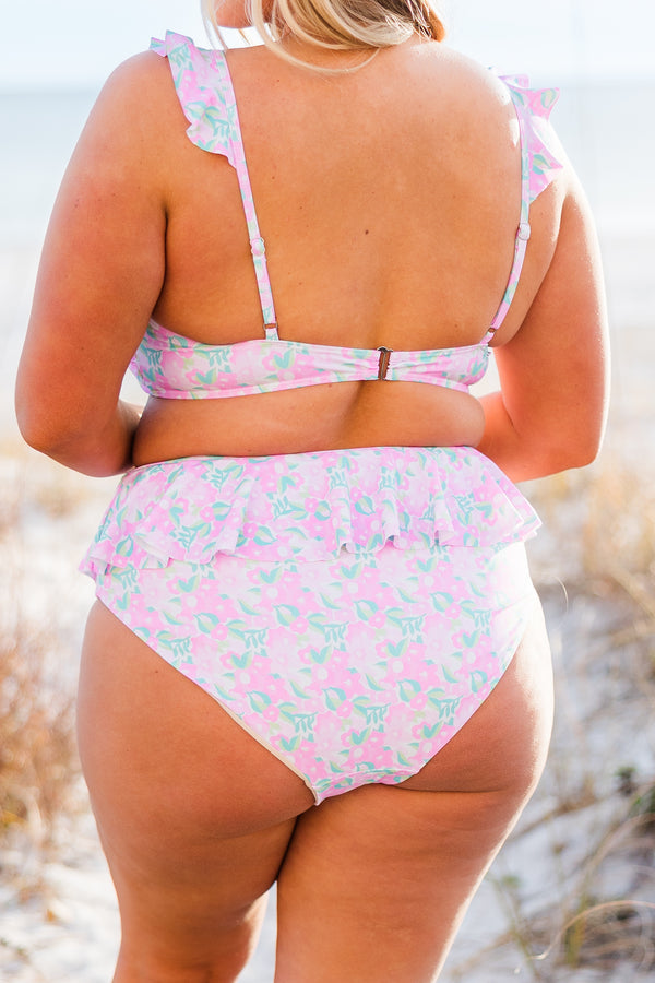 Chic Soul plus size clothing, pink floral print swim top with rushing in the center with ruffle straps