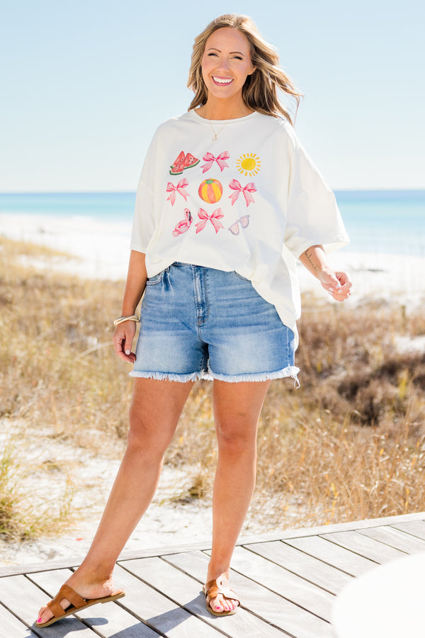 Plus Size ivory oversized boyfriend tee with watercolor summer icons and pink bows.