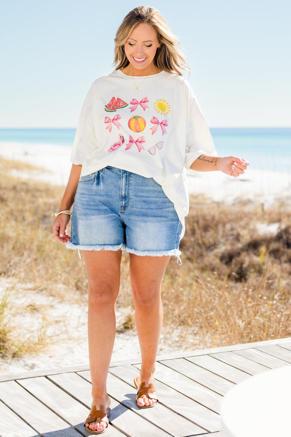 Plus Size ivory oversized boyfriend tee with watercolor summer icons and pink bows.