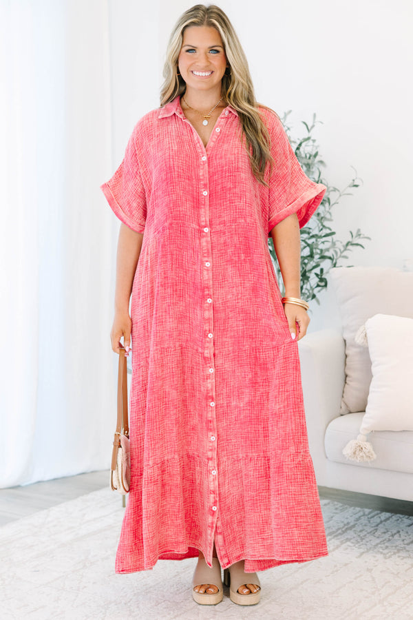 Plus Size pink button-down maxi dress with short sleeves, a collar, and tiered skirt in cotton.