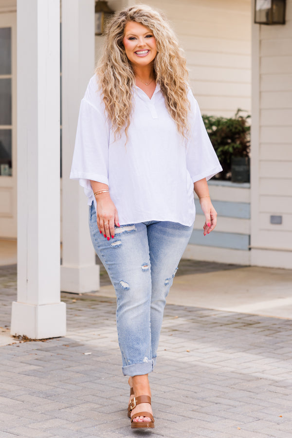 Plus Size off-white linen top with three-quarter sleeves and a notched v-neck collar.