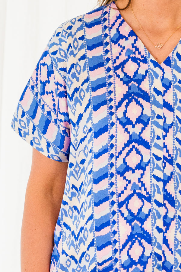 Chic Soul plus size clothing, short sleeve white top with blue spotted and striped pattern