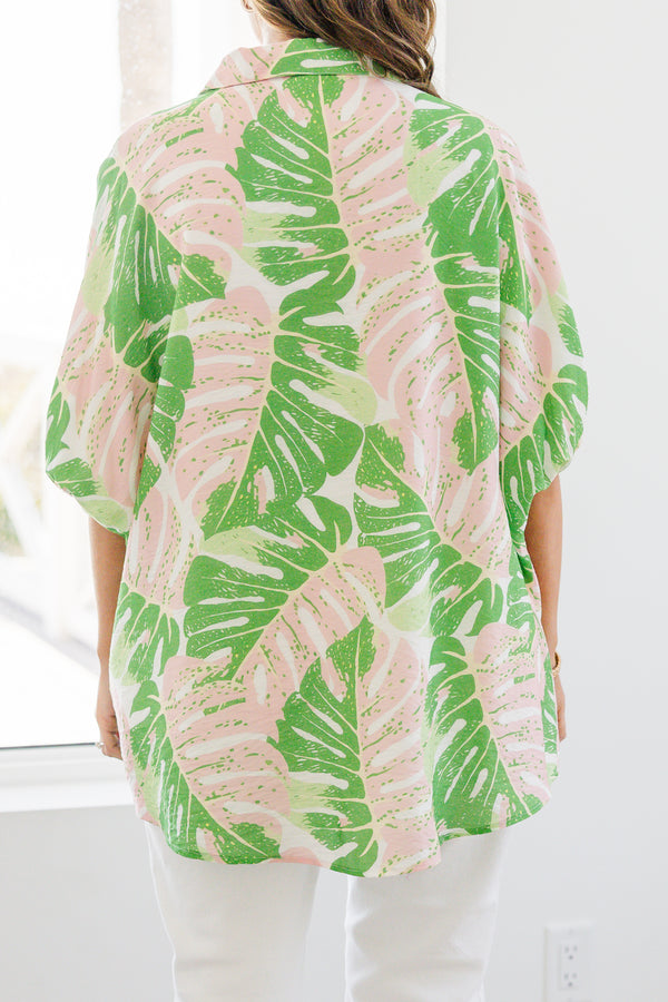 Chic Soul plus size clothing, green short sleeve button up top with collar detail with bubble cuff sleeves with green tropical leaf print