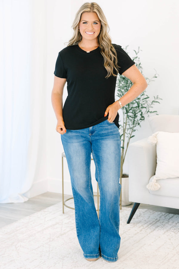 Plus Size black short sleeve ribbed crewneck tee 