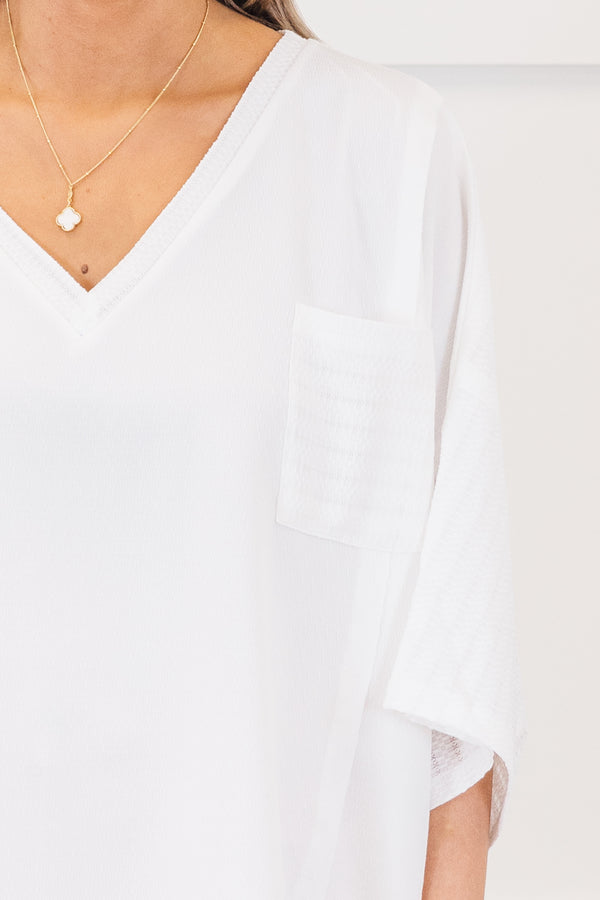 Chic Soul plus size clothing, white short sleeve flowy top with chest pocket with fabric detail along back and sides with v neckline
