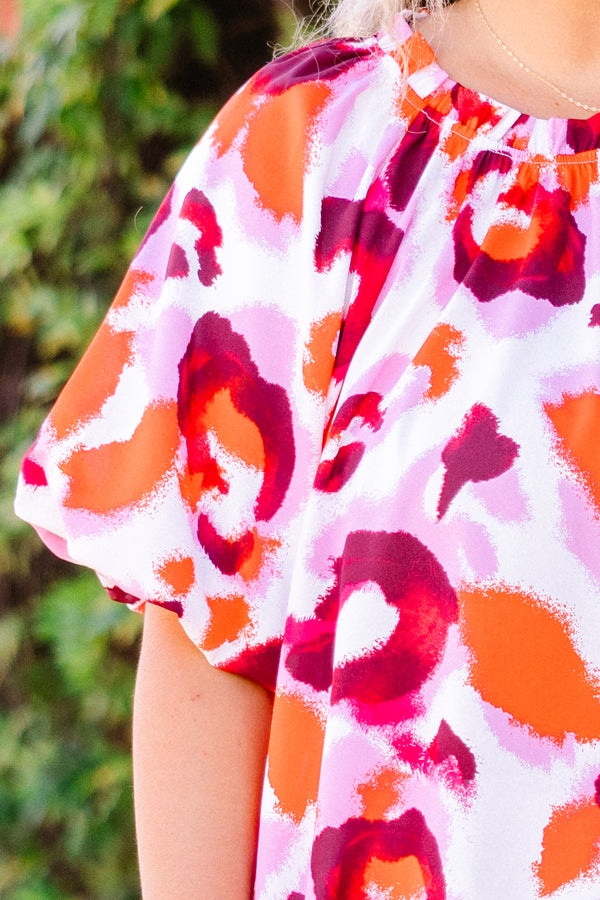 Chic Soul plus size clothing, short sleeve pink mix top with orange/pink leopard print with round neckline and puff sleeves