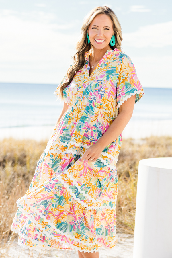 Chic Soul plus size clothing, short-sleeve yellow maxi dress with a v-neckline and white ric rac piping with a blue and yellow floral tropical print 