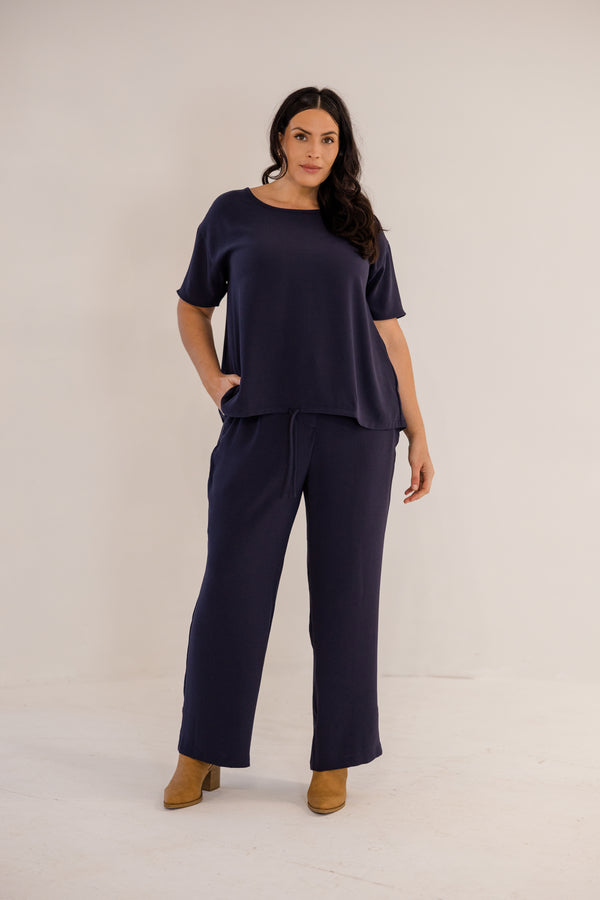 Chic Soul plus size clothing, ink navy short sleeve front tie top with cinched detail on bottom with tie detail