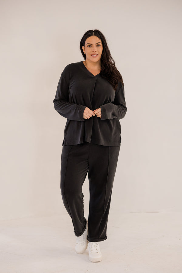 Chic Soul plus size clothing, black v neck a-line long sleeve flowy top