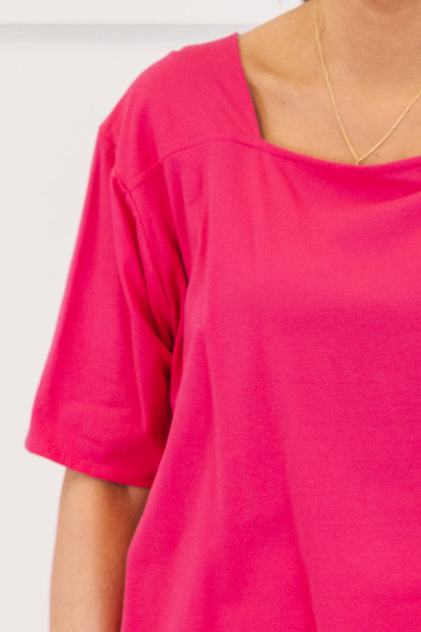 Chic Soul plus size clothing, fuchsia short sleeve flowy top with round neckline