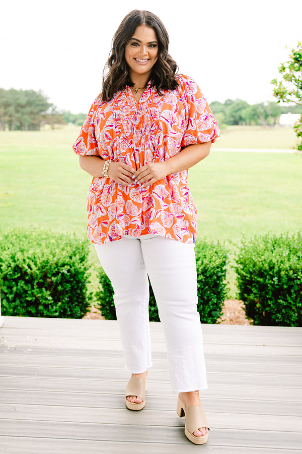 Chic Soul plus size clothing, burnt orange collared casual top with short bubble sleeves and sketch floral design
