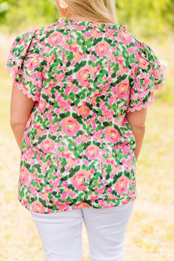 Chic Soul plus size clothing, green and pink floral short sleeve top with pink scallop trim on sleeves and v-neckline