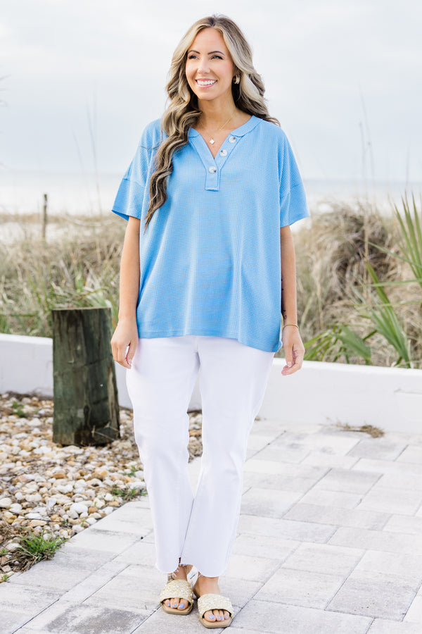 Chic Soul plus size clothing, ocean blue short sleeve top with a three buttons on the v-neckline and a waffle textured pattern 
