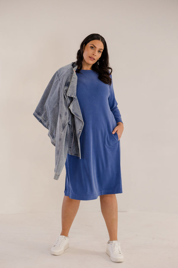 Chic Soul plus size clothing, ombre blue solid long sleeve knee length dress with boatneck line with pockets