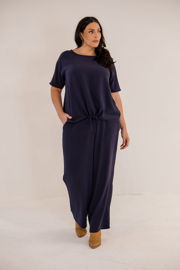 Chic Soul plus size clothing, ink navy short sleeve front tie top with cinched detail on bottom with tie detail