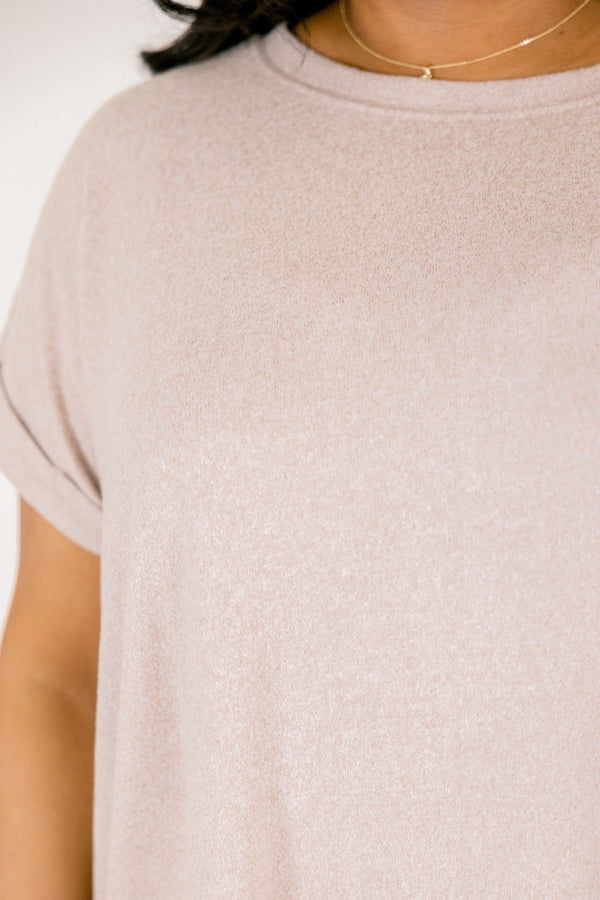 Plus Size ash mocha short sleeve tee in soft mélange hacci fabric with a crew neckline.