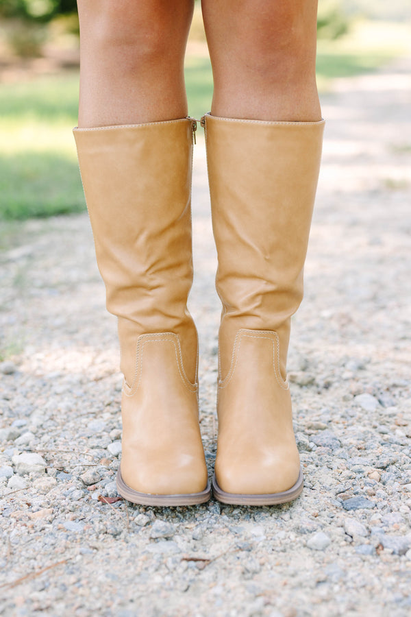 Plus Size camel-colored knee-high boots with a side zipper, low block heel, and round toe.
