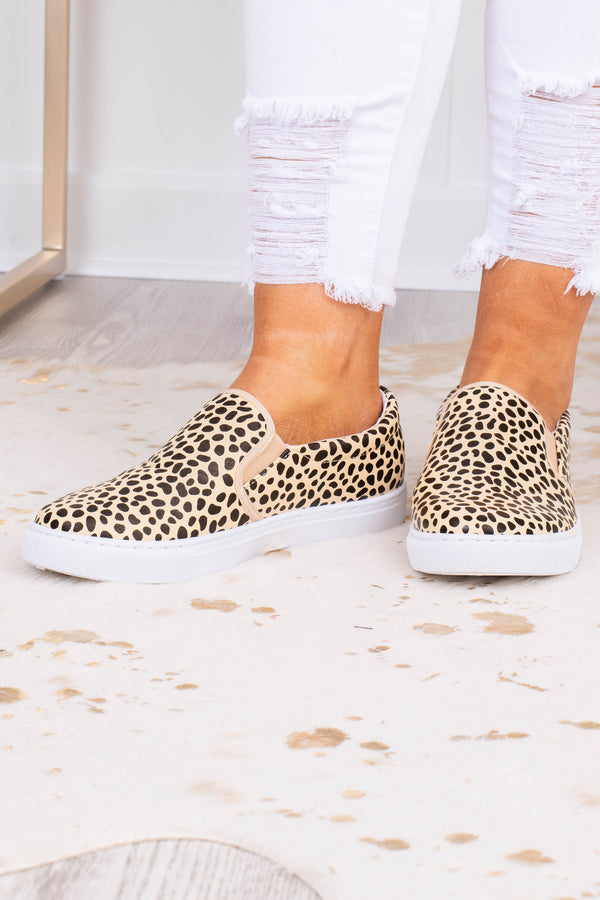 slides, slip on, closed toe, closed heel, white heel, beige, black, leopard