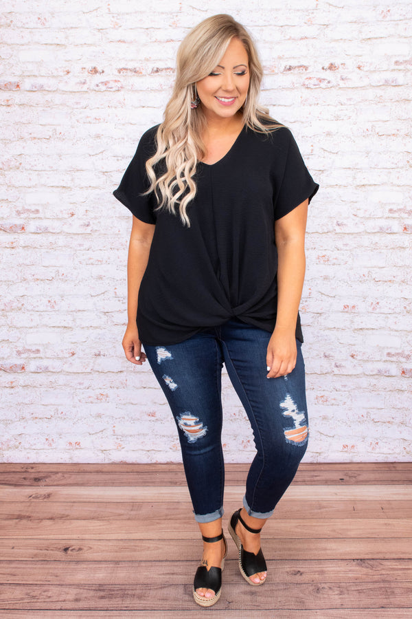 shirt, top, tie top, tied waistline, black, v neck, short sleeve