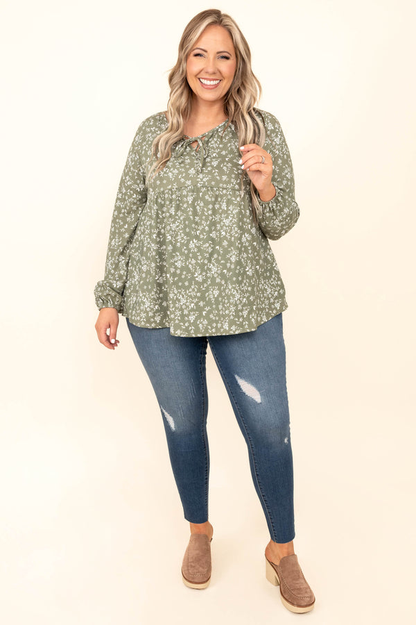 Chic Soul plus size clothing, dark wash denim distressed skinny jeans